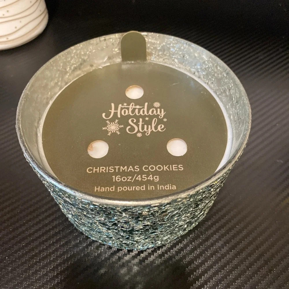 NEW Holiday‎ Style Christmas Cookie 16 oz Decorative Candle  3 Wick